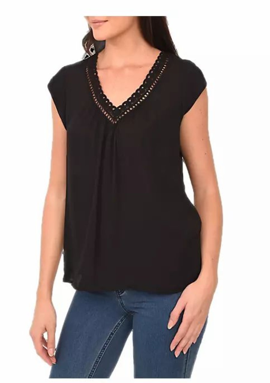 * Dr2 By Daniel Rainn Scallop Lace Trim V-Neck Petite Blouse | Women'S Clothing